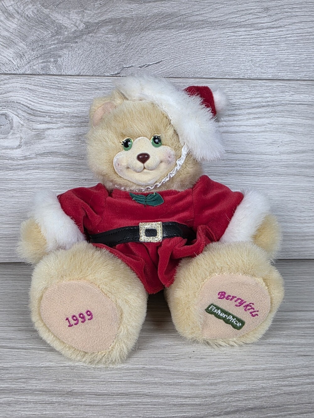 1999 Fisher Price 75006 Berry Kris Plush Stuffed Christmas Bear Santa Suit SU7